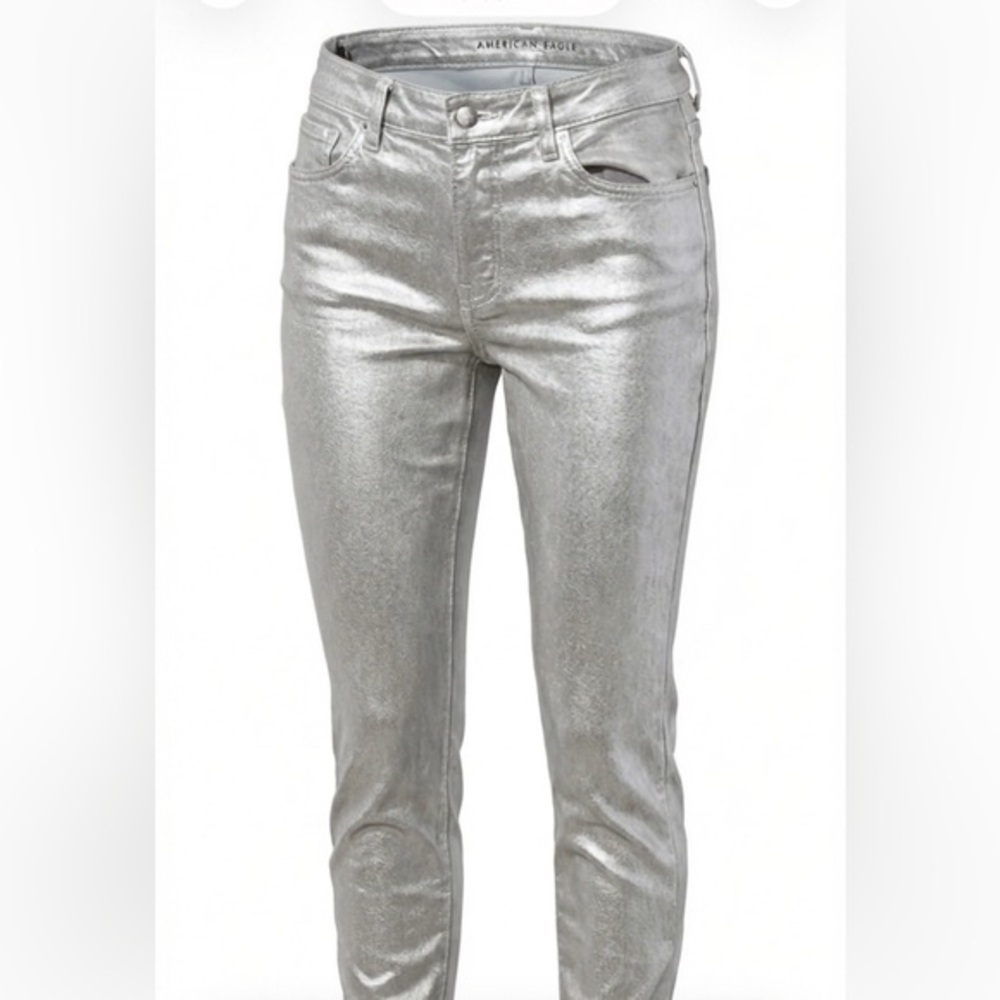 NWT American Eagle women’s silver straight leg waxed jeans size 4 short